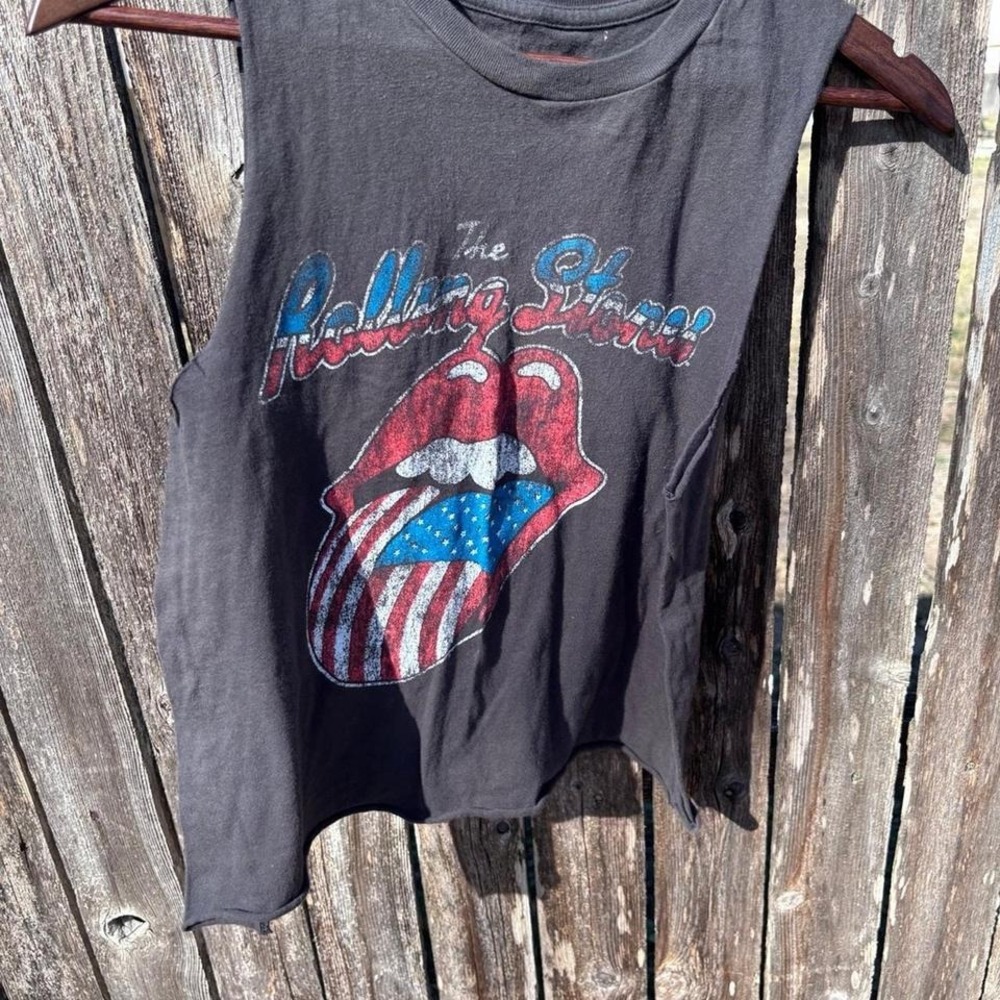vintage style Rolling Stones women's cropped T-Shirt size small